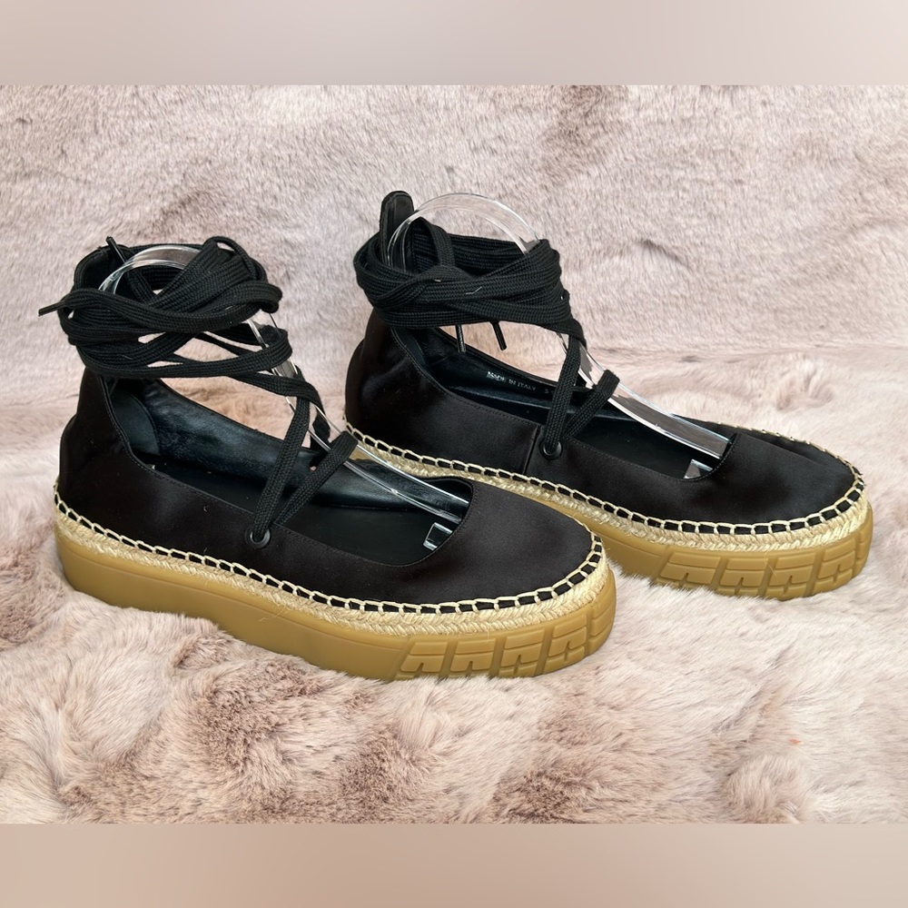 PRADA FLATS